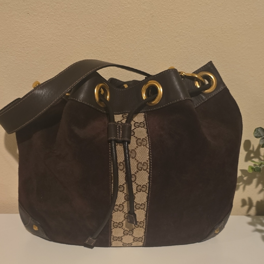 Gucci Brown and Gold Shoulder Bag with Signature Detailing